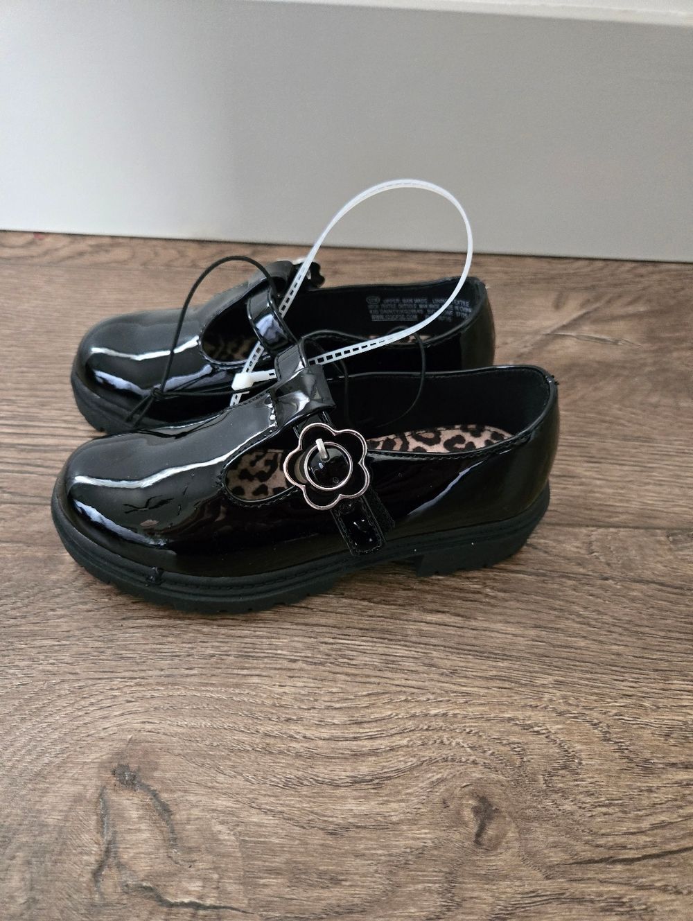NEW Self- Esteem Girls' Black Patent Mary Jane Shoes with Flower Buckle Size 12